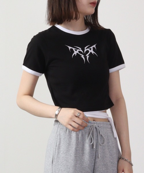 FUNALIVE(ファンアライブ)の「韓国製 ダークハートモチーフクロップド丈紐デザインTシャツ 半袖(Tシャツ/カットソー・レディース・ブラック/カーキ/ピンク/ホワイト・FREE)」の19枚目の写真
