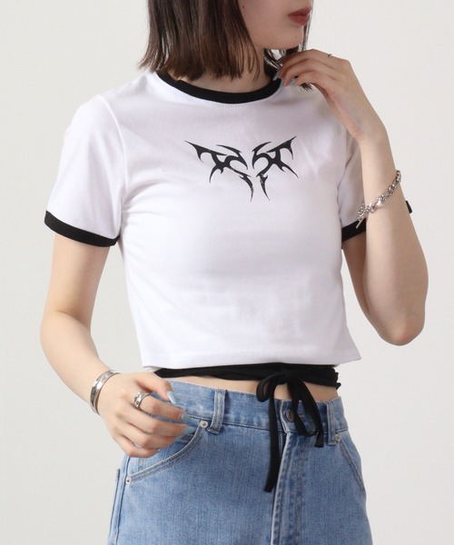 FUNALIVE(ファンアライブ)の「韓国製 ダークハートモチーフクロップド丈紐デザインTシャツ 半袖(Tシャツ/カットソー・レディース・ブラック/カーキ/ピンク/ホワイト・FREE)」の12枚目の写真