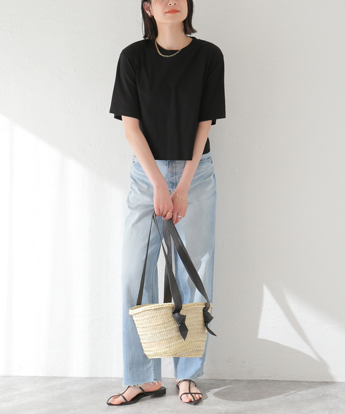 IENA(イエナ)の「クロップドTシャツ(Tシャツ/カットソー・レディース・ブラック/ベージュ・FREE)」の13枚目の写真