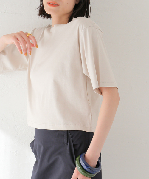IENA(イエナ)の「クロップドTシャツ(Tシャツ/カットソー・レディース・ブラック/ベージュ・FREE)」の9枚目の写真