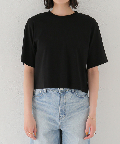 IENA(イエナ)の「クロップドTシャツ(Tシャツ/カットソー・レディース・ブラック/ベージュ・FREE)」の3枚目の写真