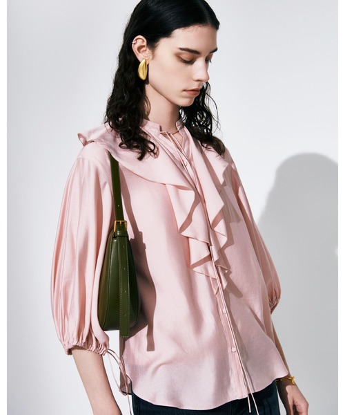 Mila Owen(ミラオーウェン)の「【WEB限定カラーあり】7分スリーブラッフルデザインシアーブラウス【ウォッシャブル/手洗い】(シャツ/ブラウス・レディース・ブラック/ライトベージュ/ホワイト/ピンク・0/1)」の6枚目の写真