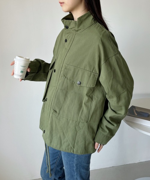 CLEA(クレア)の「スタンドネックオーバーサイズミリタリージャケット(ミリタリージャケット・レディース・ブラック/カーキ・FREE)」の18枚目の写真