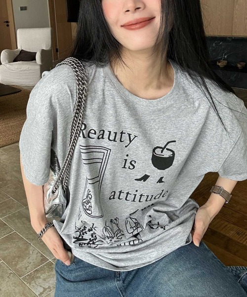 Vipoa(ヴィポア)の「handwriting print tee(Tシャツ/カットソー・レディース・ホワイト/グレー/ブラック・FREE)」の1枚目の写真
