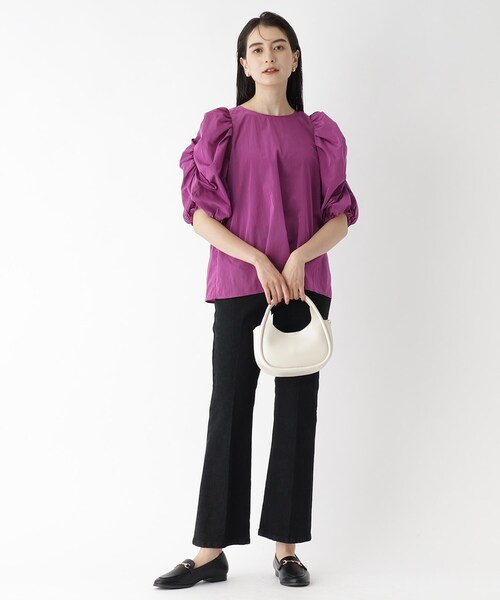 OPAQUE.CLIP（オペークドットクリップ）の「◆【抗菌防臭加工/低反発/2cmヒール】ビット付きローファー（パンプス・レディース・ブラック/グレー/ダークブラウン・02/03/01）」の4枚目の写真