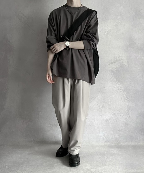 SERACE（セラス）の「【SERACE】Loose silhouette cotton long Tee / ルーズシルエットコットンロンT（Tシャツ/カットソー・メンズ・ブラック/アッシュブラウン/オフホワイト・L/M）」の22枚目の写真
