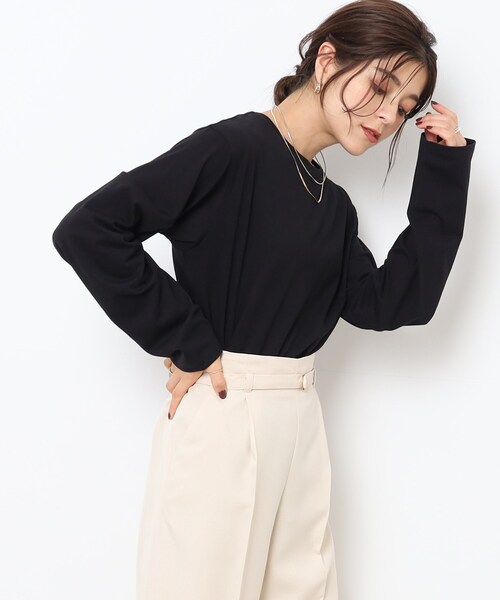 SHOO・LA・RUE(シューラルー)の「◆レイヤードコーデにも! ラウンドヘム ベーシックロンT(Tシャツ/カットソー・レディース・ホワイト系/ブラック・04/02/03)」の17枚目の写真