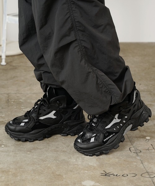 ROOPTOKYO（ループトウキョウ）の「ダッドスニーカー ストリート（スニーカー・メンズ・ホワイト/ブラック・26cm/26.5cm/27cm/27.5cm/28cm）」の7枚目の写真