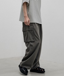 C/N WASHER CURVED FLARE WIDE CARGO（カーゴパンツ）｜WYM