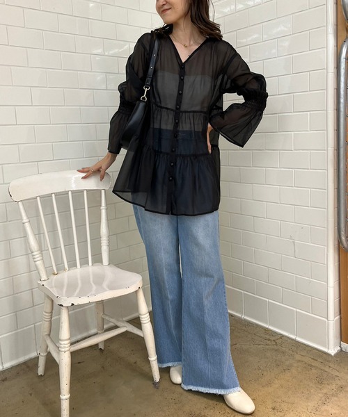 one after another NICE CLAUP（ワンアフターアナザーナイスクラップ）の「前後2WAY/オーガンジーチュニック（チュニック・レディース・アイボリー/ブラック・FREE）」の16枚目の写真