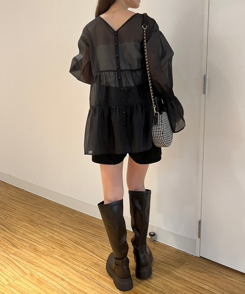 one after another NICE CLAUP（ワンアフターアナザーナイスクラップ）の「前後2WAY/オーガンジーチュニック（チュニック・レディース・アイボリー/ブラック・FREE）」の22枚目の写真