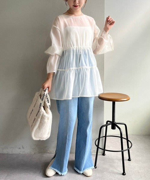 one after another NICE CLAUP（ワンアフターアナザーナイスクラップ）の「前後2WAY/オーガンジーチュニック（チュニック・レディース・アイボリー/ブラック・FREE）」の4枚目の写真