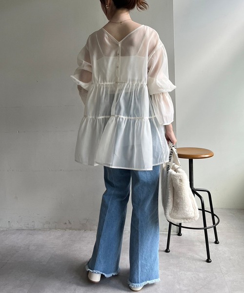 one after another NICE CLAUP（ワンアフターアナザーナイスクラップ）の「前後2WAY/オーガンジーチュニック（チュニック・レディース・アイボリー/ブラック・FREE）」の8枚目の写真