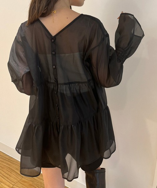 one after another NICE CLAUP（ワンアフターアナザーナイスクラップ）の「前後2WAY/オーガンジーチュニック（チュニック・レディース・アイボリー/ブラック・FREE）」の20枚目の写真