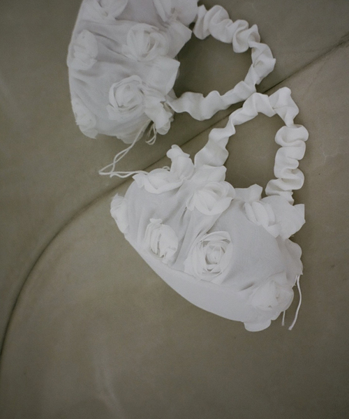Charles Chaton(シャルルシャトン)の「DREAM sisterjane Belle Bloom Grab Bag(ハンドバッグ・レディース・ホワイト・FREE)」の1枚目の写真