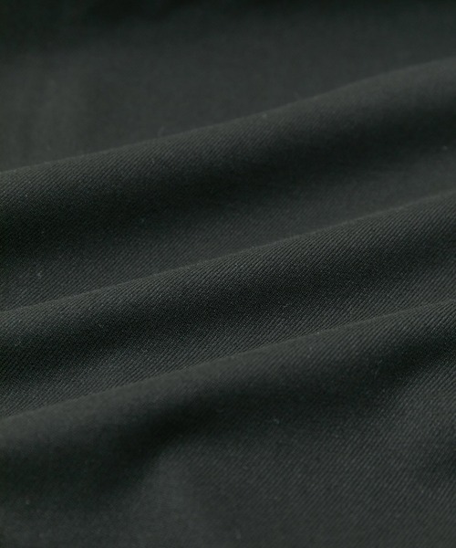 VIS（ビス）の「【セットアップ対応】タックショルダーショート丈ジャケット（ノーカラージャケット・レディース・ブラック/ブラック系その他・FREE）」の4枚目の写真