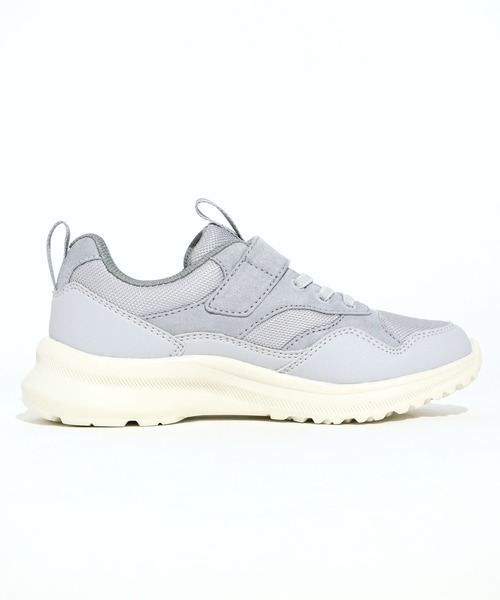 瞬足（シュンソク）の「【瞬足】ZOZOTOWN別注モデル（スニーカー・キッズ・ブラック/ベージュ/グレー・20.0cm/23.5cm/24.0cm/21.0cm/22.0cm/19.0cm/21.5cm/19.5cm/23.0cm/20.5cm/22.5cm/24.5cm）」の13枚目の写真