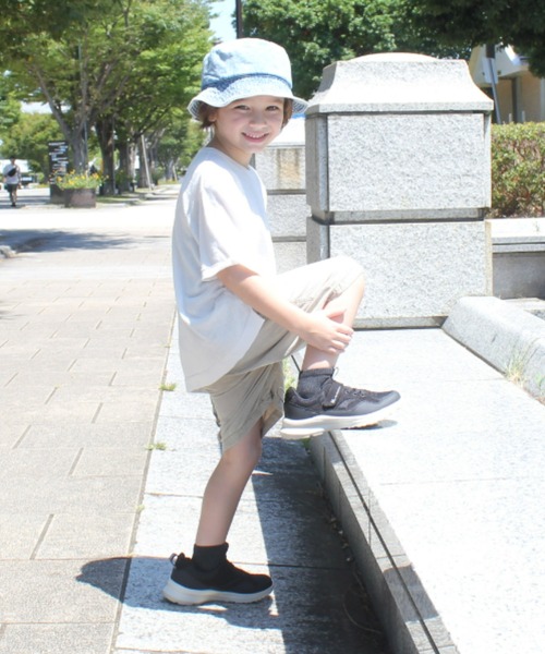 瞬足（シュンソク）の「【瞬足】ZOZOTOWN別注モデル（スニーカー・キッズ・ブラック/ベージュ/グレー・20.0cm/23.5cm/24.0cm/21.0cm/22.0cm/19.0cm/21.5cm/19.5cm/23.0cm/20.5cm/22.5cm/24.5cm）」の11枚目の写真