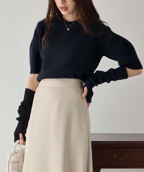 BLUEEAST（ブルーイースト）の「アームウォーマー付きパフスリーブリブニット（ニット/セーター・レディース・モカ/ベージュ/グレー/ブラック・MEDIUM）」の6枚目の写真