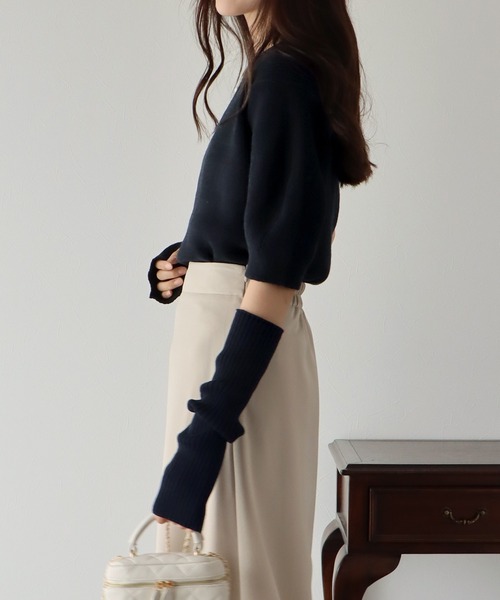 BLUEEAST（ブルーイースト）の「アームウォーマー付きパフスリーブリブニット（ニット/セーター・レディース・モカ/ベージュ/グレー/ブラック・MEDIUM）」の7枚目の写真