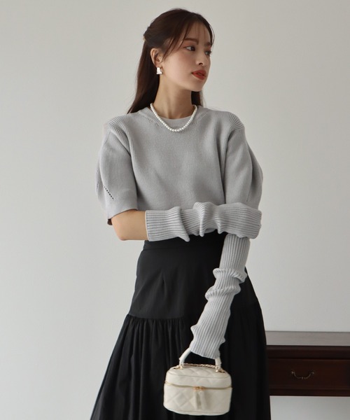 BLUEEAST（ブルーイースト）の「アームウォーマー付きパフスリーブリブニット（ニット/セーター・レディース・モカ/ベージュ/グレー/ブラック・MEDIUM）」の13枚目の写真