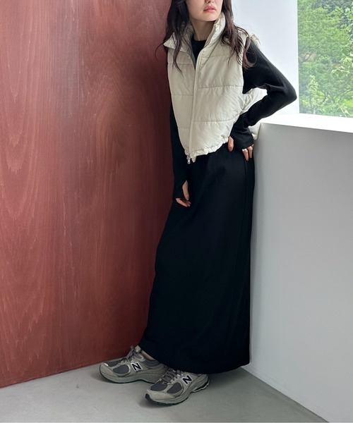 feepur(フェピュール)の「中綿ショートベスト(ダウンベスト・レディース・ブラック/アイボリー・MEDIUM)」の11枚目の写真