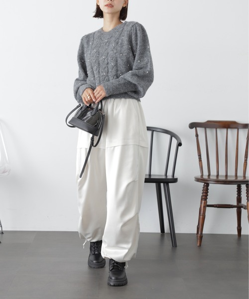 FREE'S MART（フリーズマート）の「◆パール付きケーブルショート丈ニット（ニット/セーター・レディース・グレー/ライトブルー/オフホワイト・FREE）」の7枚目の写真