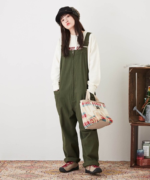 CUBE SUGAR（キューブシュガー）の「裏毛スウェットロゴプリントトレーナー（スウェット・レディース・マルチ/マスタード/ネイビー/ナチュラル/レッド・M）」の12枚目の写真