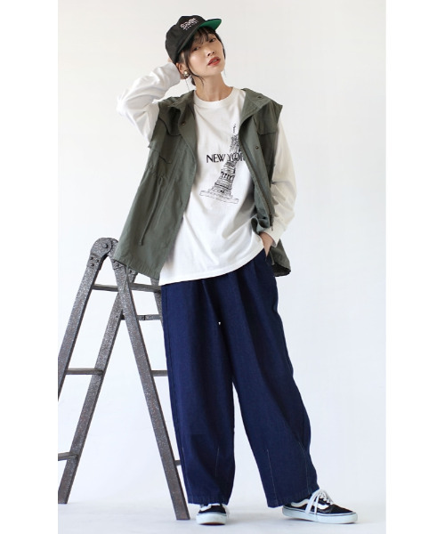 e-zakkamania stores(イーザッカマニアストアーズ)の「NEWYORK ロンTEE(Tシャツ/カットソー・レディース・ブラック/オフホワイト・M)」の3枚目の写真