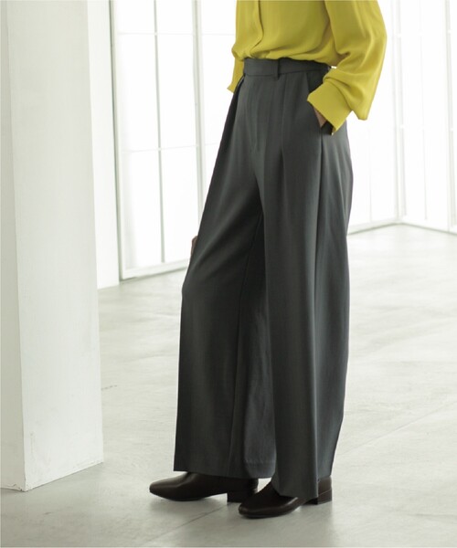 OPAQUE.CLIP（オペークドットクリップ）の「◆落ち感タックワイドストレートパンツ【洗濯機洗い可】（その他パンツ・レディース・ブラウン系その他/ダークグレー・42/40/36/38）」の13枚目の写真