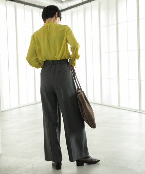 OPAQUE.CLIP（オペークドットクリップ）の「◆落ち感タックワイドストレートパンツ【洗濯機洗い可】（その他パンツ・レディース・ブラウン系その他/ダークグレー・42/40/36/38）」の15枚目の写真