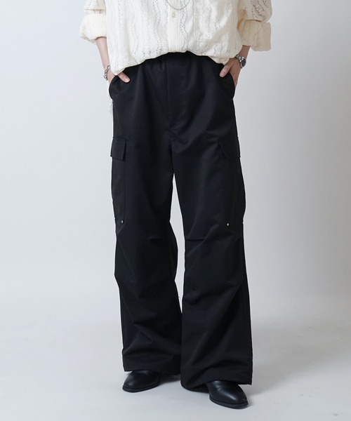 Confirm(コンファーム)の「リベット付 デザインカーゴパンツ サイドポケット 裾ドローコード ワイドストレート パラシュートパンツ【Confirm】(カーゴパンツ・メンズ・ブラック/カーキ/チャコールグレー/ピンク・M/L)」の14枚目の写真