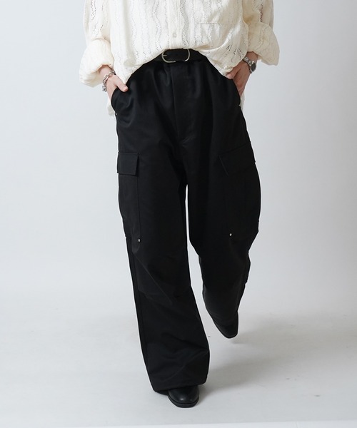 Confirm(コンファーム)の「リベット付 デザインカーゴパンツ サイドポケット 裾ドローコード ワイドストレート パラシュートパンツ【Confirm】(カーゴパンツ・メンズ・ブラック/カーキ/チャコールグレー/ピンク・M/L)」の15枚目の写真