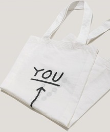 feels               W shopping bag
