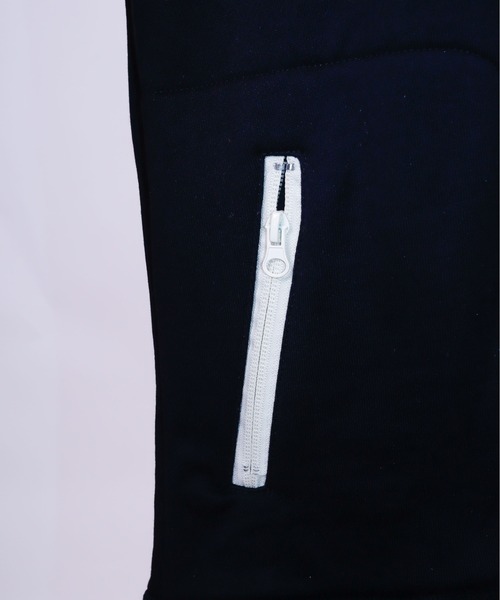 AFYF(エーエフワイエフ)の「AFYF TRACK JERZY/ビッグシルエット トラックジャケット(ブルゾン・メンズ・ブラック/ダークグリーン/ワインレッド/オレンジ・FREE)」の8枚目の写真