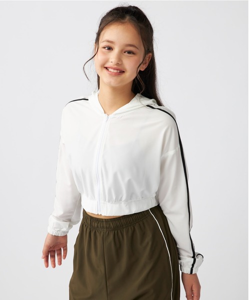 repipi armario（レピピ アルマリオ）の「【repipi armario / レピピアルマリオ】キッズ短丈ジップパーカー　ダンス　トレーニング（パーカー・キッズ・ホワイト/ブラック・140/150/160/170）」の18枚目の写真