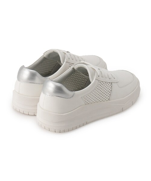 INDIVI（インディヴィ）の「◆【大人カジュアル！】パンチング柄スニーカー（スニーカー・レディース・ホワイト・35/45/25）」の3枚目の写真