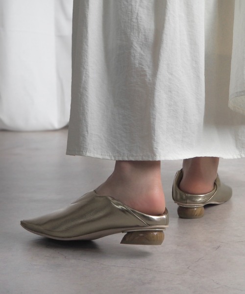 minia（ミニア）の「ウッドヒールメタリックバブーシュ（パンプス・レディース・ブラック/シルバー/ゴールド/ブロンズ・LL/S/M/L）」の11枚目の写真