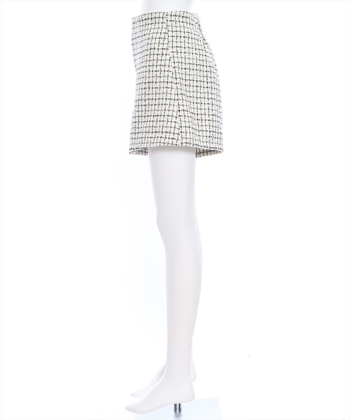 clear（クリア）の「チェック柄タックハイウエストショートパンツ［ショート丈 上品 大人 フェミニン］≪再入荷≫（その他パンツ・レディース・アイボリー/ブラック・S/M）」の8枚目の写真