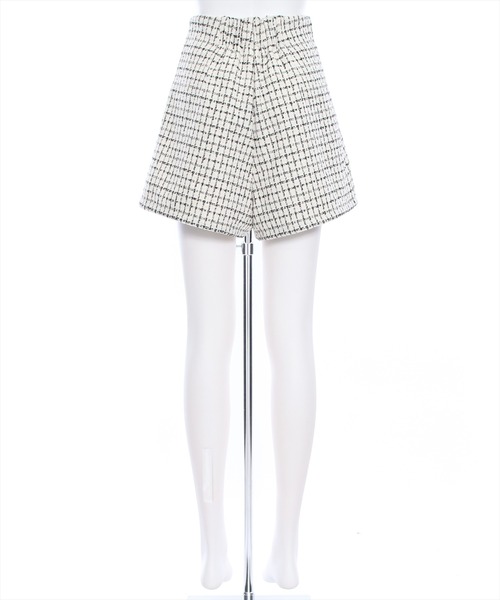 clear（クリア）の「チェック柄タックハイウエストショートパンツ［ショート丈 上品 大人 フェミニン］≪再入荷≫（その他パンツ・レディース・アイボリー/ブラック・S/M）」の6枚目の写真