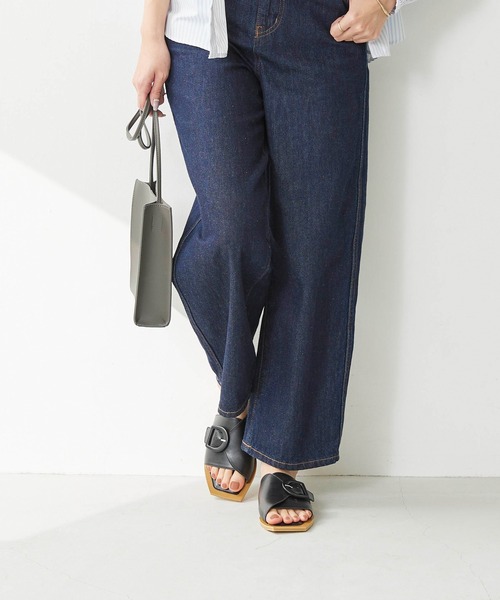 menue（メヌエ）の「エッジ スクエアトゥ フラットサンダル（サンダル・レディース・ブラック/アイボリー・LL/3L/L/M/S/SS）」の15枚目の写真