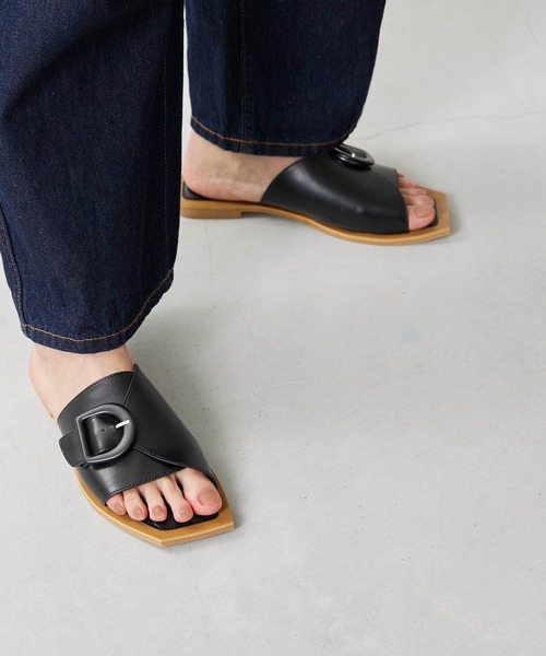 menue（メヌエ）の「エッジ スクエアトゥ フラットサンダル（サンダル・レディース・ブラック/アイボリー・LL/3L/L/M/S/SS）」の12枚目の写真