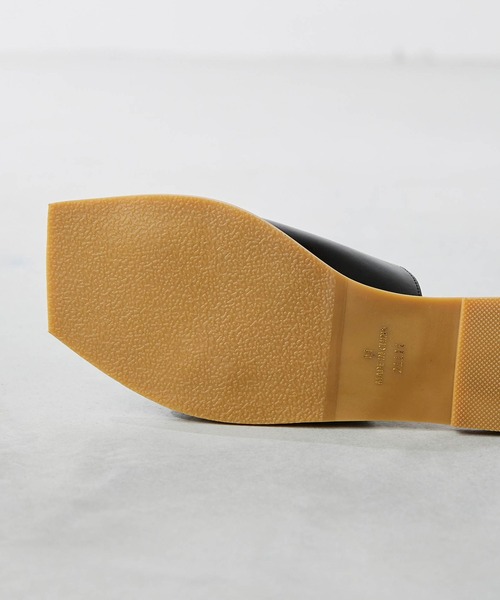 menue（メヌエ）の「エッジ スクエアトゥ フラットサンダル（サンダル・レディース・ブラック/アイボリー・LL/3L/L/M/S/SS）」の20枚目の写真