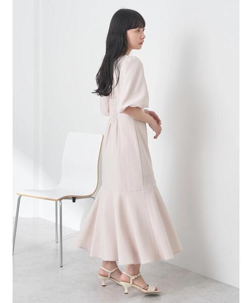 earth music&ecology（アースミュージックアンドエコロジー）の「フロントボタン裾フレアワンピース（ワンピース・レディース・ベージュ/ライトグリーン・M/S）」の4枚目の写真