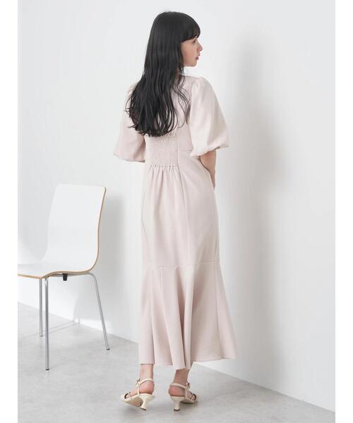 earth music&ecology（アースミュージックアンドエコロジー）の「フロントボタン裾フレアワンピース（ワンピース・レディース・ベージュ/ライトグリーン・M/S）」の5枚目の写真