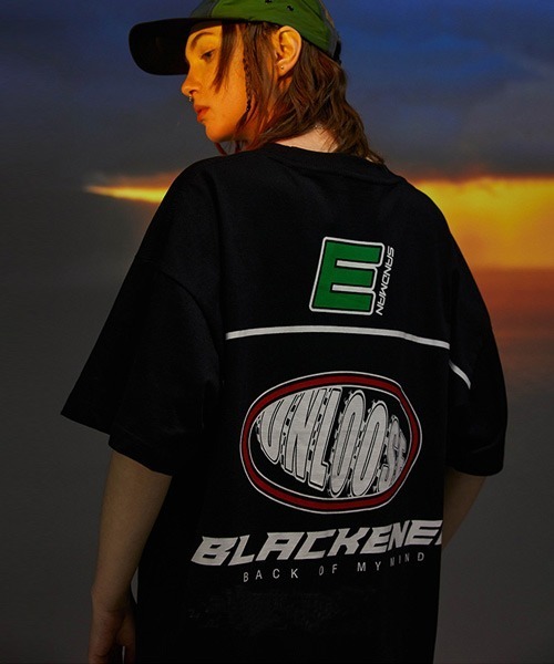 Ressaca(レサーカ)の「オーバーサイズ レーシングプリントTシャツ ブロークコア(Tシャツ/カットソー・メンズ・ホワイト/ブラック・XL/L/M/S)」の6枚目の写真