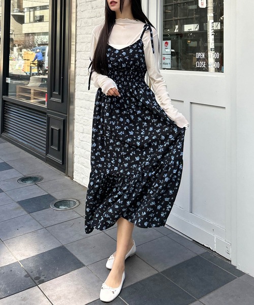 INGNI（イング）の「肩リボン花柄ティアードワンピース