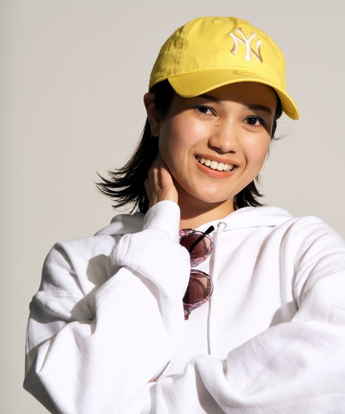 NEW ERA（ニューエラ）の「NEW ERA/ニューエラ キャップ 9TWENTY クロスストラップ カスタムカラー ニューヨーク・ヤンキース 14324552（キャップ・メンズ・オレンジ/パープル/ピンク系1/ピンク系2/ベージュ/ネイビー系1/オレンジ系その他/ネイビー系2・FREE）」の20枚目の写真