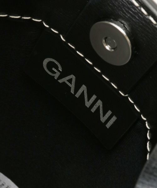 GANNI(ガニー)の「【GANNI/ガニー】Small Crossbody A3591(ショルダーバッグ・レディース・ブラック・FREE)」の11枚目の写真