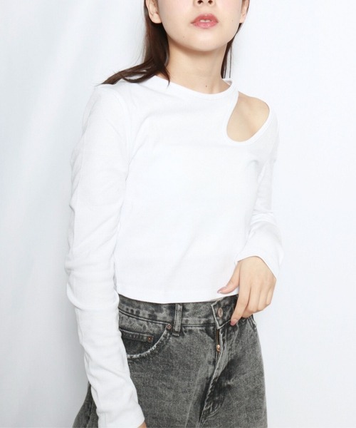 sevens(セブンズ)の「【sevens】サイドカットアウトトップス(Tシャツ/カットソー・レディース・ブラック/ホワイト/グリーン・FREE)」の7枚目の写真